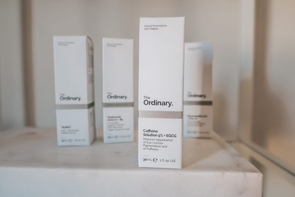 A cosa serve il siero occhi alla caffeina di The Ordinary
