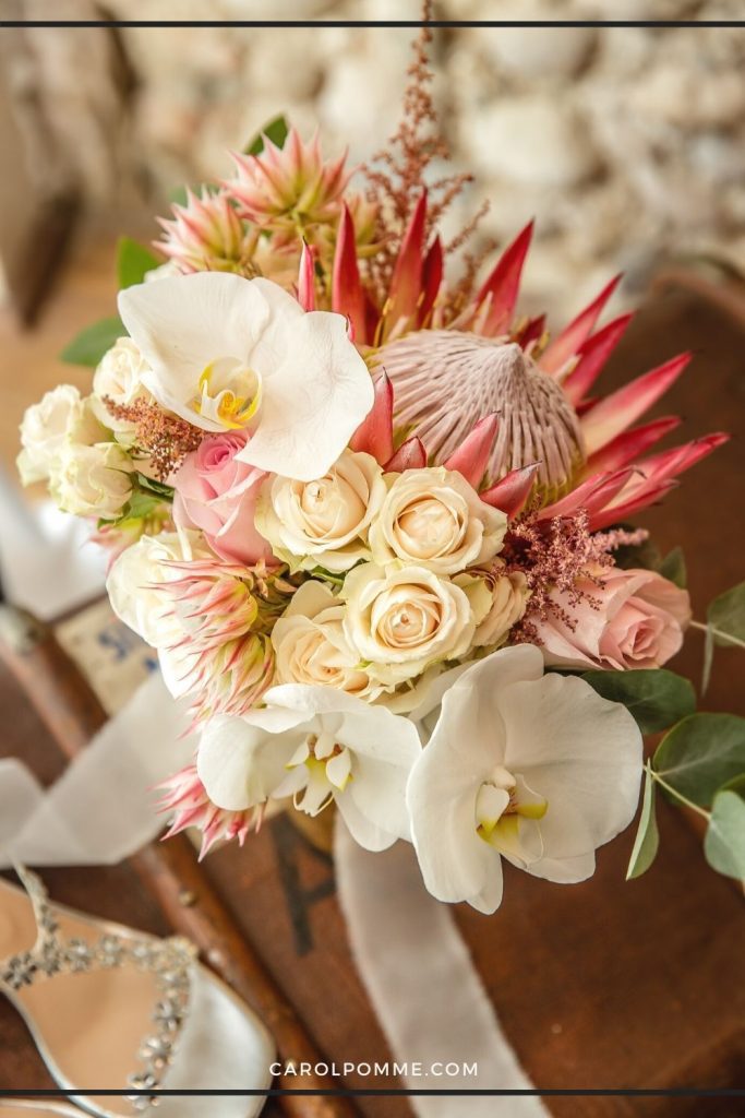 bouquet sposa protea orchidea rosa eucalipto