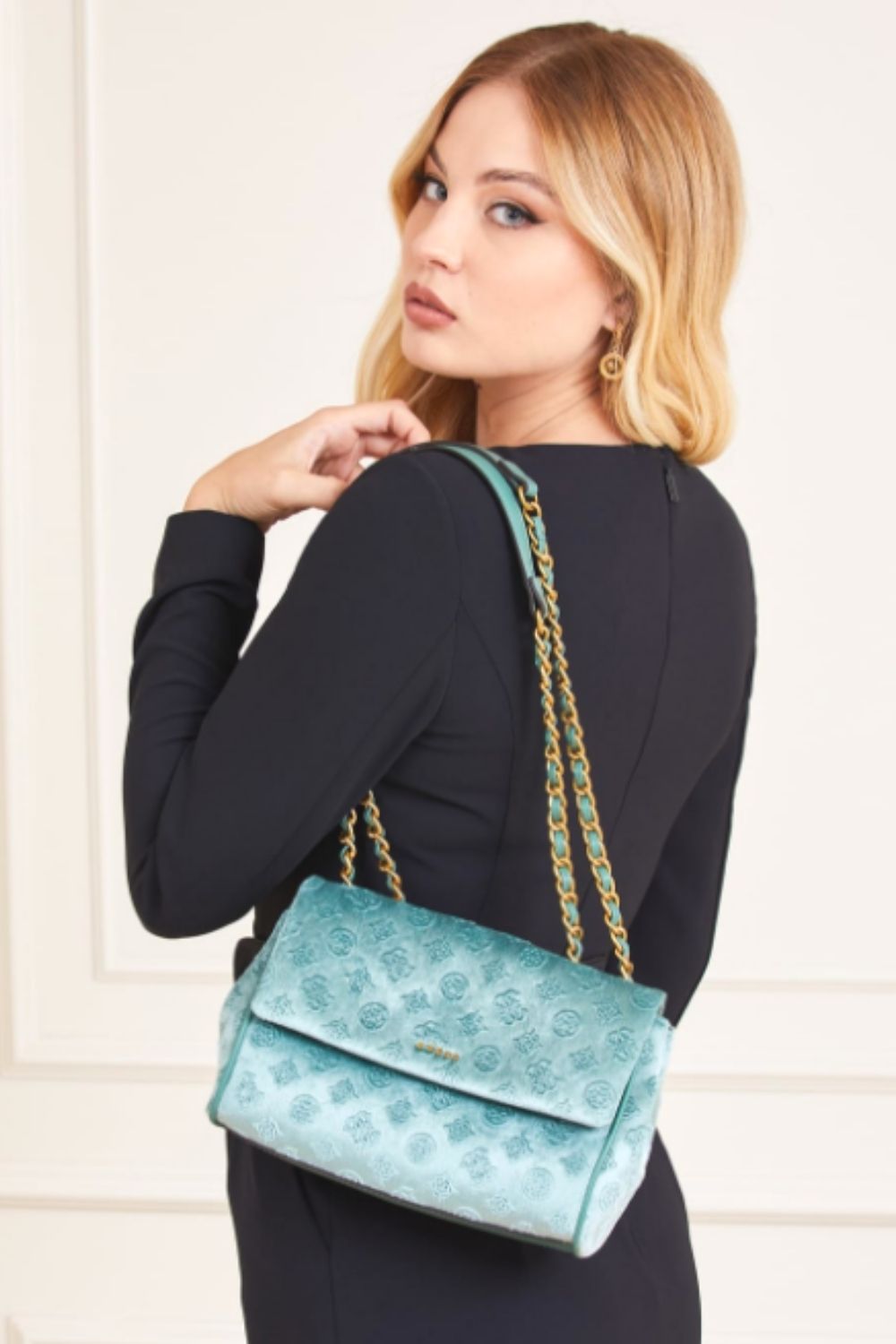 borsa velluto guess 2022