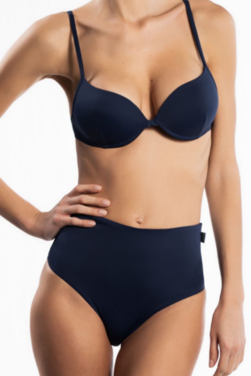 bikini contenitivo parah
