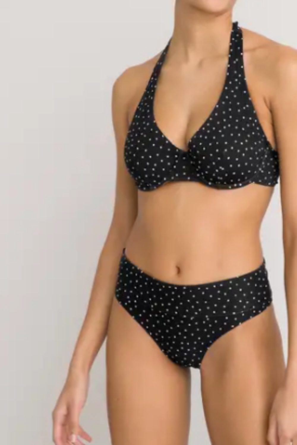 bikini modellante a pois
