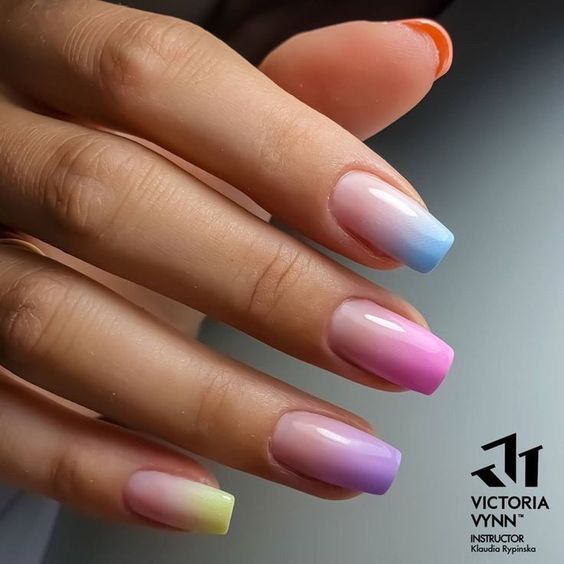 babyboomer colorato pastello