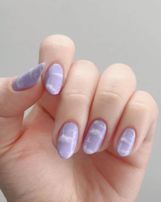 nail art lilla bianco