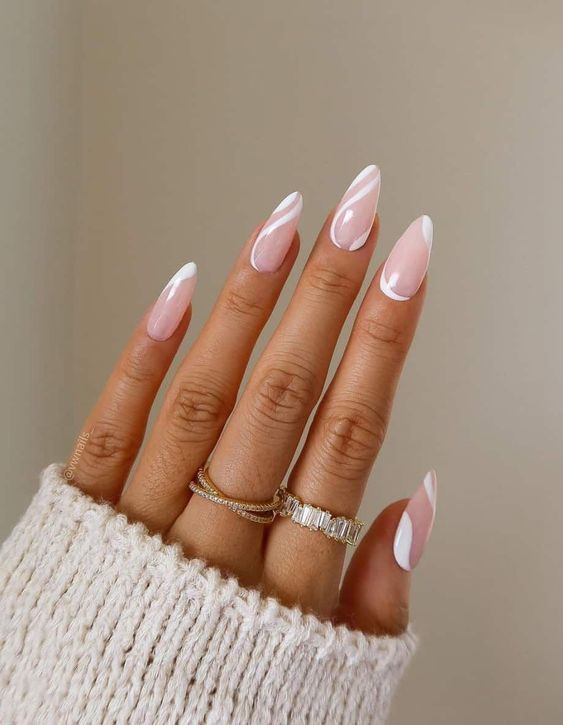 unghie bianco latte rosa