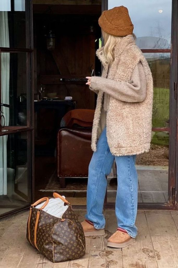 tasman ugg con jeans
